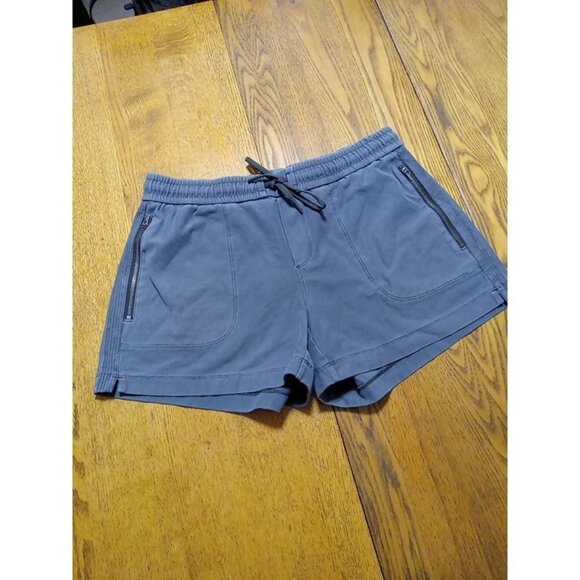 Athleta Pants - ATHLETA  Shorts Womens 6 GRAY Grey Preowned Summer Exercise Yoga Workout Running